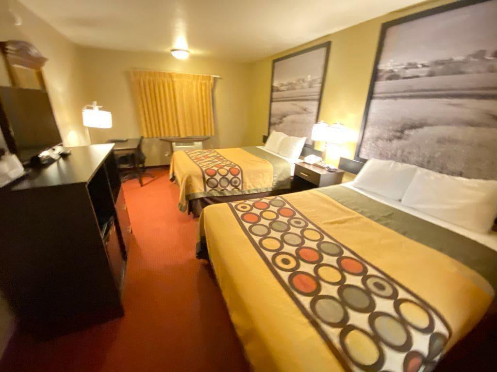 Hotel Super 8 By Wyndham Eau Claire Wi Esterno foto