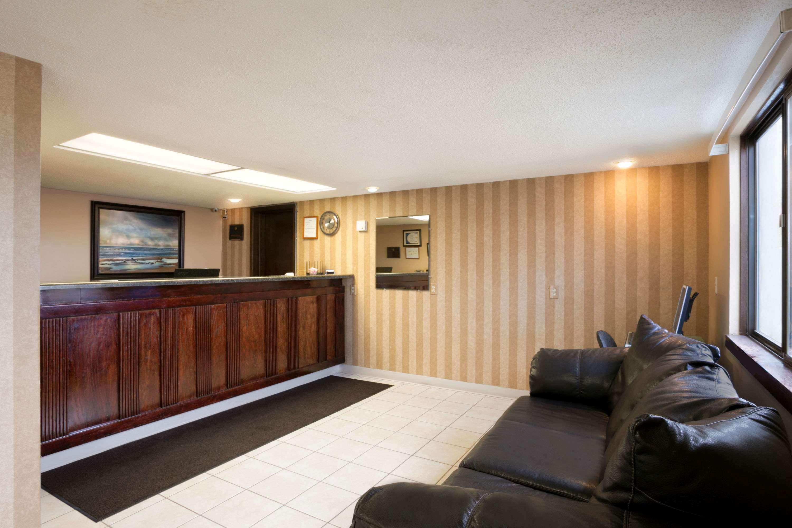 Hotel Super 8 By Wyndham Eau Claire Wi Esterno foto