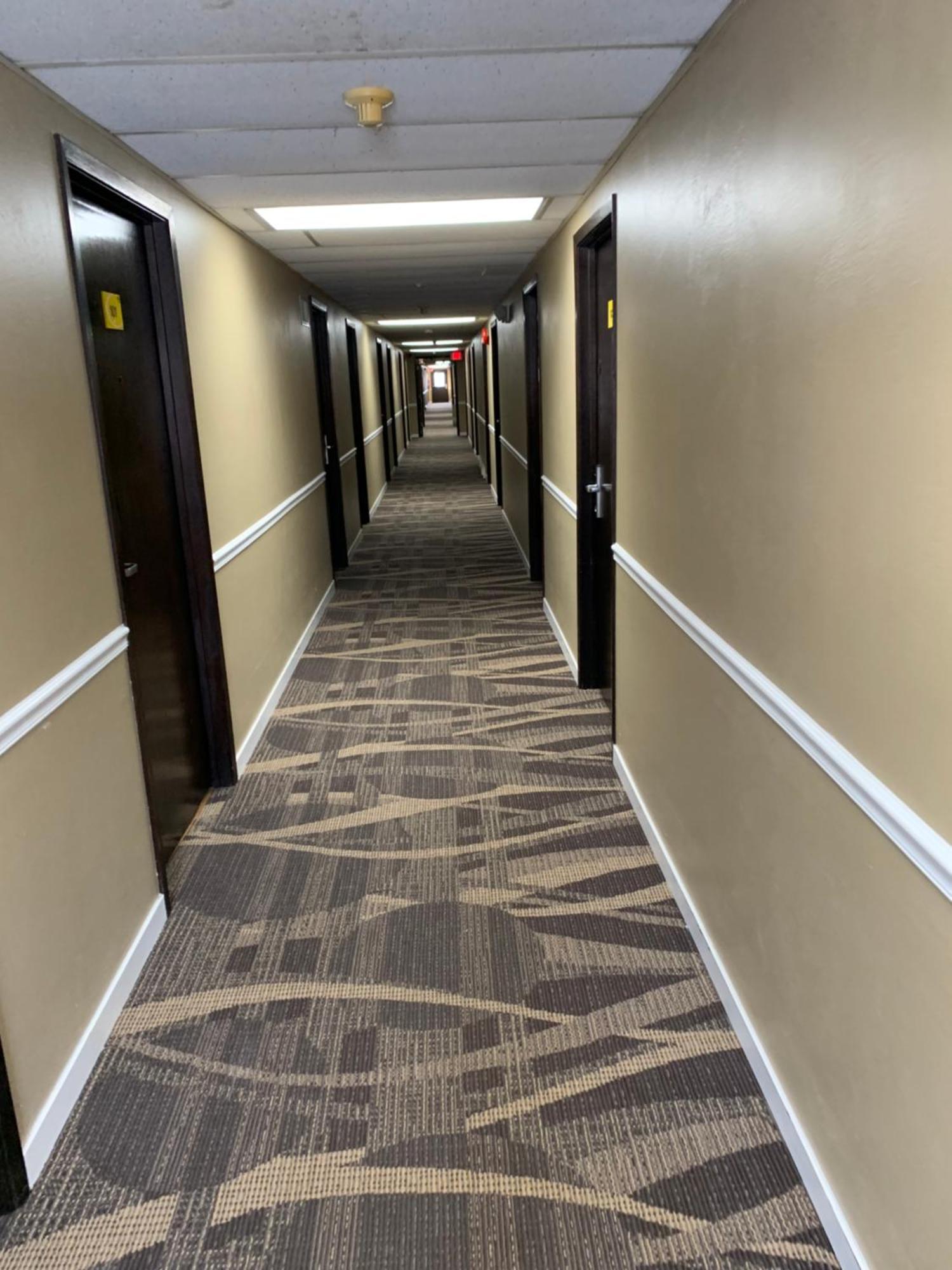 Hotel Super 8 By Wyndham Eau Claire Wi Esterno foto